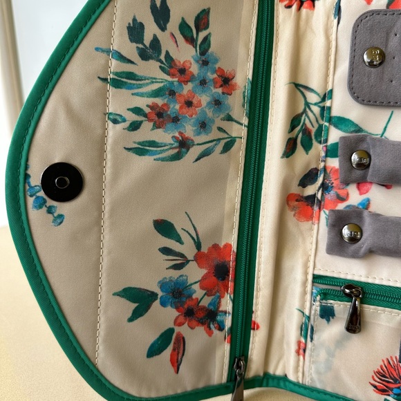 Brand New Lug Rockabilly Jewelry Folio - Picture 3 of 7